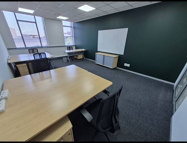 57M² OFFICE TO LET IN SANDTON CENTRAL